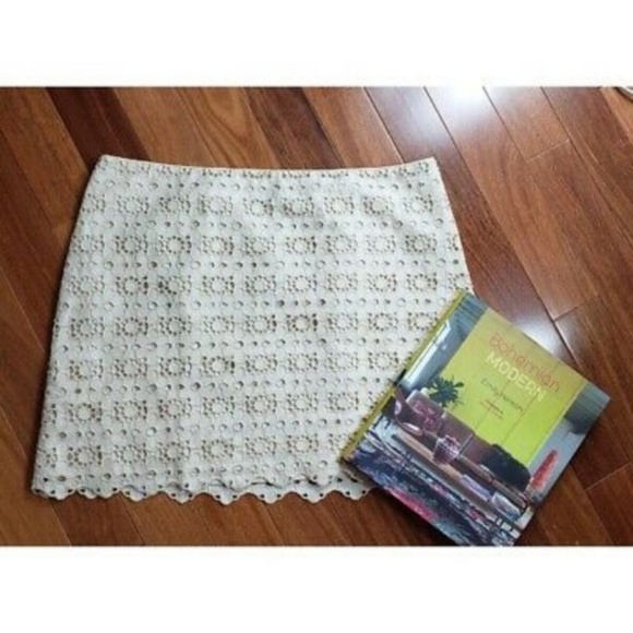 J. Crew Dresses & Skirts - J. Crew Eyelet Ivory Mini Cotton A-line Skirt 10